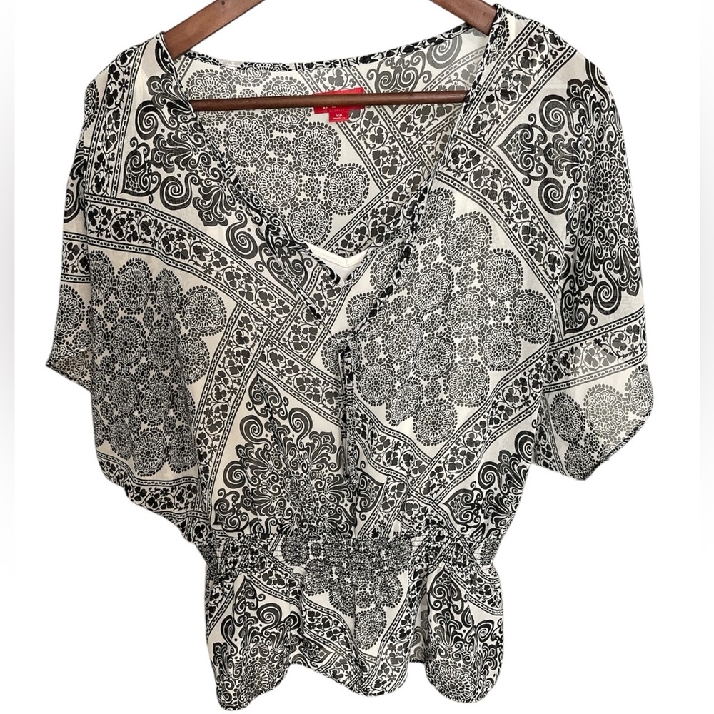 Elle Black and White Patterned Blouse